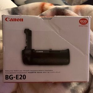 Canon Battery Grip BG-E20